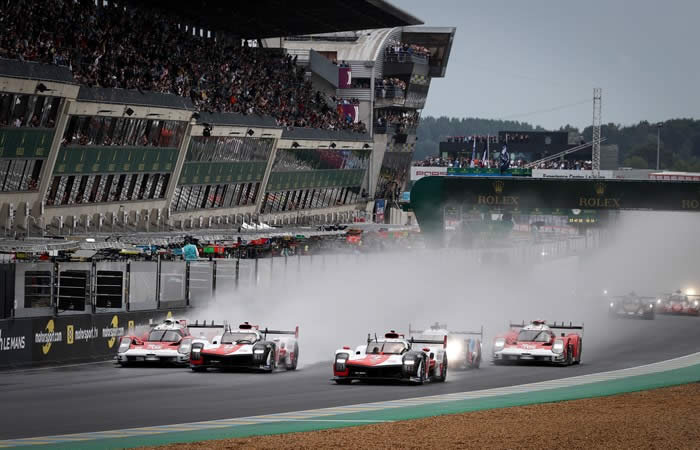 denso toyota gazoo le mans 02