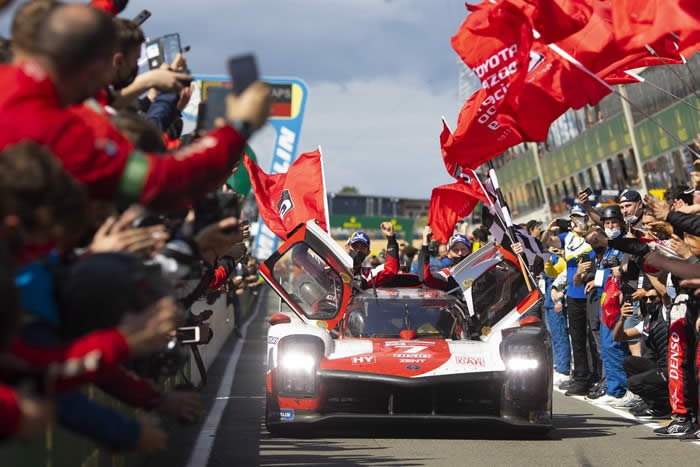 denso toyota gazoo le mans 04